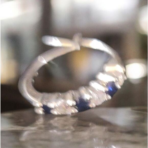 925 Blue Sapphire and faux diamond hugger earring single - Picture 2 of 4